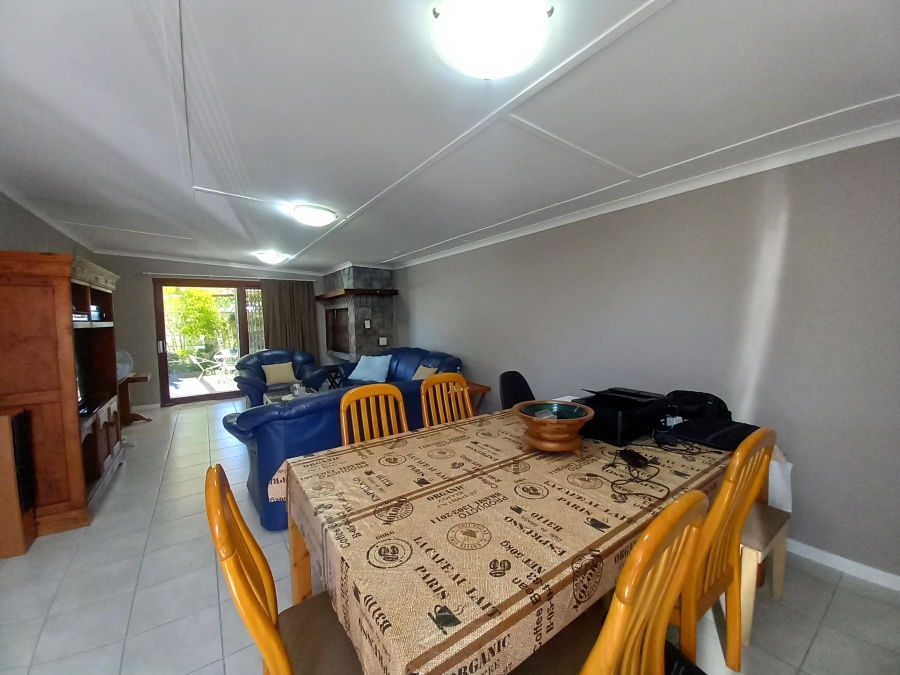 To Let 3 Bedroom Property for Rent in Bonnie Brae Western Cape
